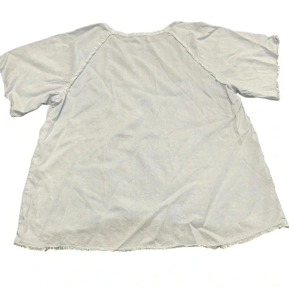 Bella Dahl 100% Tencel fray hem blouse. Pale blue, size small. EUC. - Picture 2 of 9